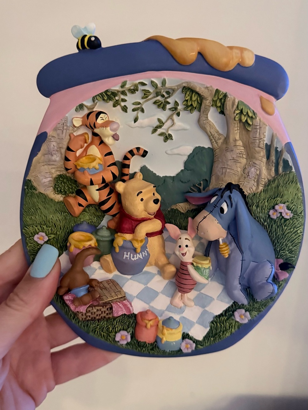 Vintage 1997 Winnie the Pooh Honey Pot Cookie Jar Disney Pooh Tigger Piglet